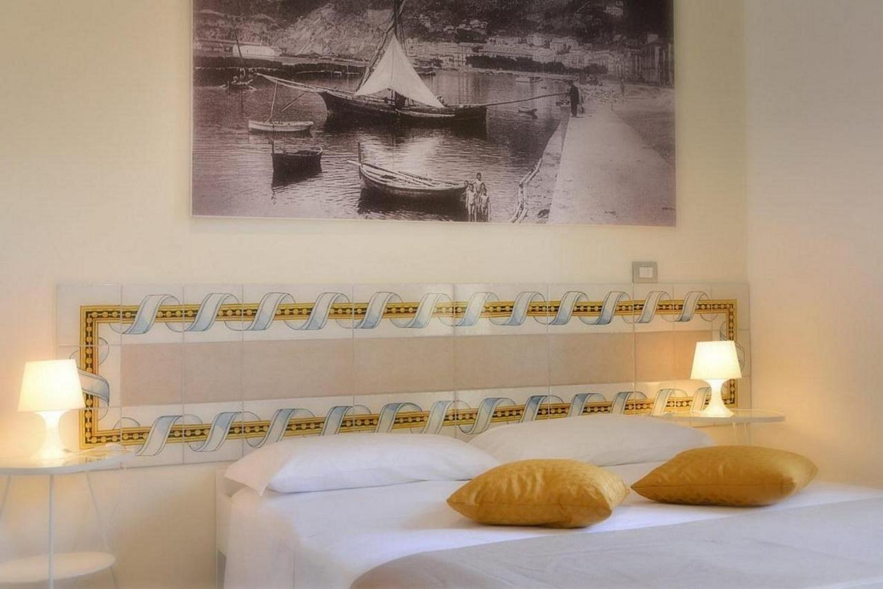 살레르노 비앤비 산티 에 사라체니 B&B 외부 사진